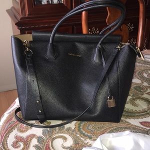 Black Michael Kors bag